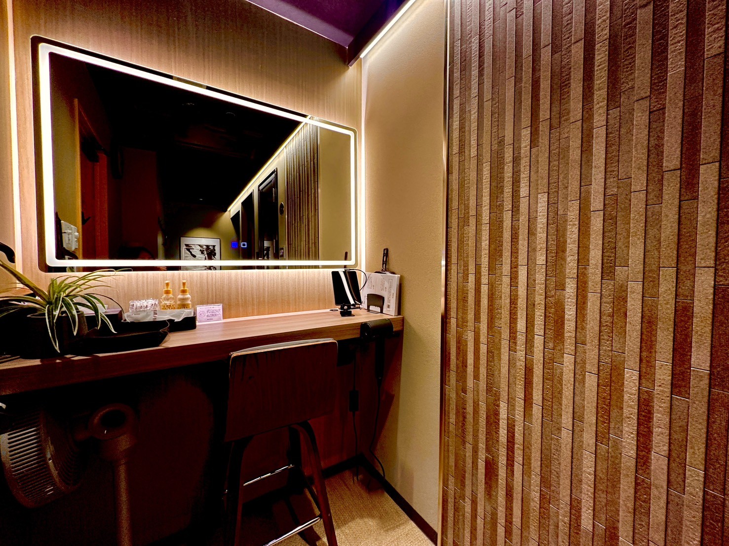 26.02.05_DLX_カウンターテ゛スク【横画像】